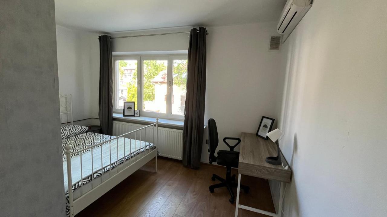 Comfy, Nice And Small Room In Cracovia Exterior foto