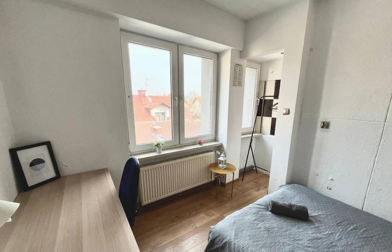 Comfy, Nice And Small Room In Cracovia Exterior foto
